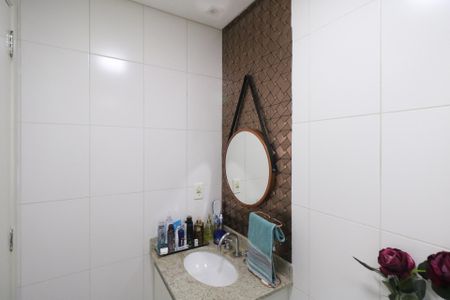 Apartamento à venda com 83m², 3 quartos e 2 vagasBanheiro