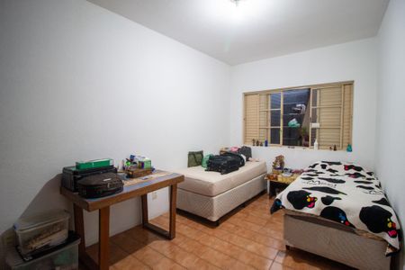 Casa para alugar com 250m², 3 quartos e 3 vagas Casa para alugar com 250m², 3 quartos e 3 vagasQuarto