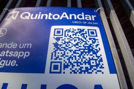 Casa para alugar com 250m², 3 quartos e 3 vagas Casa para alugar com 250m², 3 quartos e 3 vagasFachada