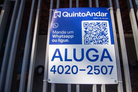Casa para alugar com 250m², 3 quartos e 3 vagas Casa para alugar com 250m², 3 quartos e 3 vagasFachada