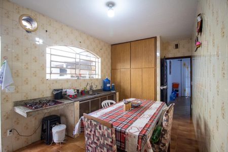 Casa para alugar com 250m², 3 quartos e 3 vagas Casa para alugar com 250m², 3 quartos e 3 vagasCozinha