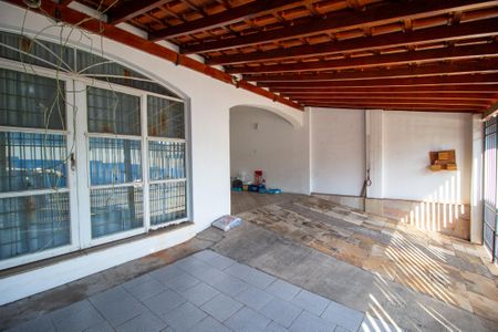 Casa para alugar com 250m², 3 quartos e 3 vagas Casa para alugar com 250m², 3 quartos e 3 vagasGaragem