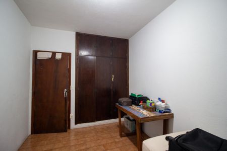 Casa para alugar com 250m², 3 quartos e 3 vagas Casa para alugar com 250m², 3 quartos e 3 vagasQuarto