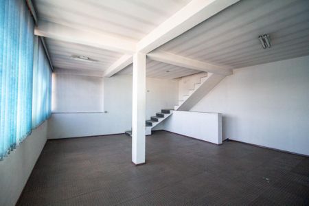 Casa para alugar com 250m², 3 quartos e 3 vagas Casa para alugar com 250m², 3 quartos e 3 vagasSalão 2º andar