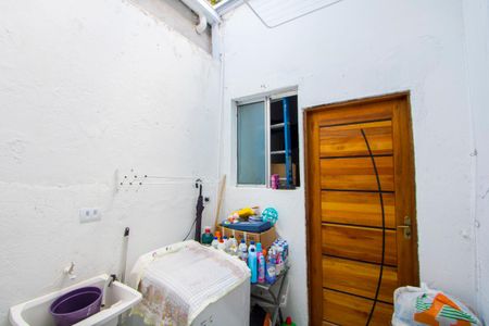 Casa à venda com 57m², 2 quartos e sem vagaÁrea de serviço