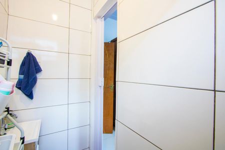 Casa à venda com 57m², 2 quartos e sem vagaBanheiro do quarto 1