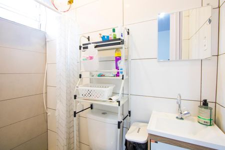 Casa à venda com 57m², 2 quartos e sem vagaBanheiro do quarto 1