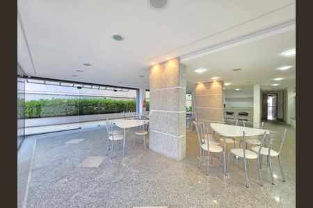 Apartamento à venda com 115m², 3 quartos e 2 vagasSalão de festas 