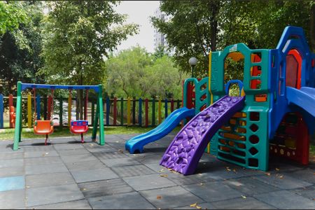 Apartamento para alugar com 62m², 2 quartos e 1 vaga Apartamento para alugar com 62m², 2 quartos e 1 vagaÁrea comum - Playground