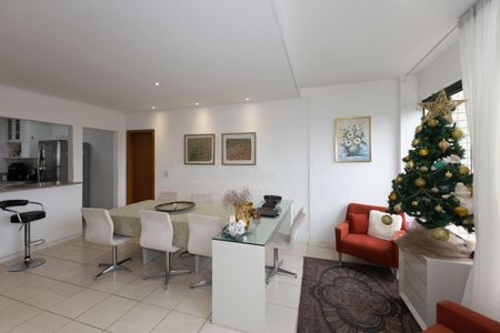 Apartamento para alugar com 111m², 3 quartos e 3 vagas Apartamento para alugar com 111m², 3 quartos e 3 vagasSala de Jantar