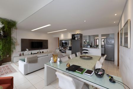 Apartamento para alugar com 111m², 3 quartos e 3 vagas Apartamento para alugar com 111m², 3 quartos e 3 vagasSala de Jantar