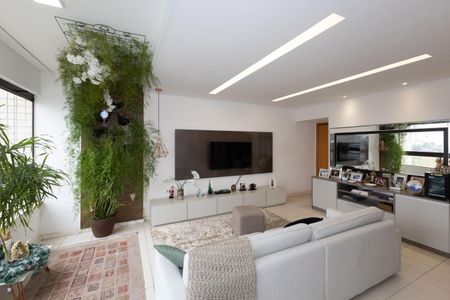 Apartamento para alugar com 111m², 3 quartos e 3 vagas Apartamento para alugar com 111m², 3 quartos e 3 vagasSala de TV