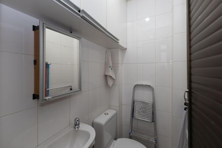 Apartamento para alugar com 111m², 3 quartos e 3 vagas Apartamento para alugar com 111m², 3 quartos e 3 vagasBanheiro da Área de Serviço