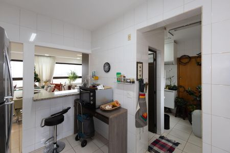 Apartamento para alugar com 111m², 3 quartos e 3 vagas Apartamento para alugar com 111m², 3 quartos e 3 vagasCozinha