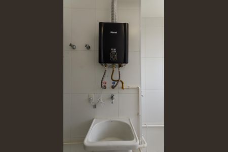 Casa à venda com 71m², 2 quartos e 1 vagaÁrea de Serviço