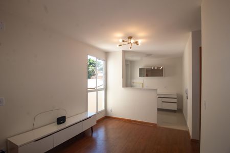 Sala de apartamento para alugar com 2 quartos, 45m² em Cavalhada, Porto Alegre