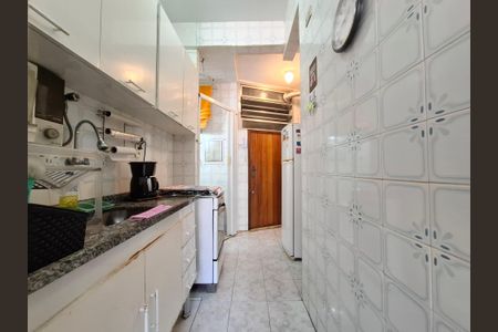 Apartamento para alugar com 65m², 3 quartos e sem vagaCozinha 