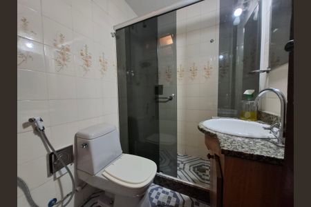 Apartamento para alugar com 65m², 3 quartos e sem vagaBanheiro 