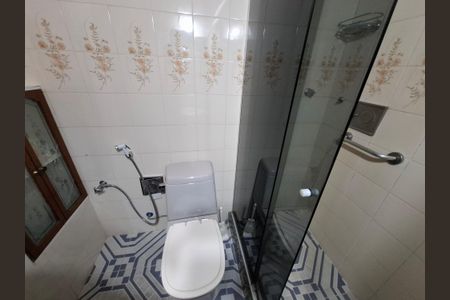 Apartamento para alugar com 65m², 3 quartos e sem vagaBanheiro 