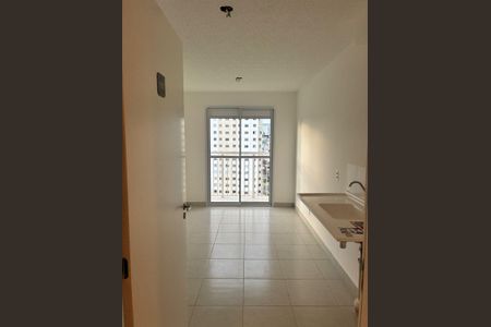 Apartamento para alugar com 2 quartos, 38m² em Vila Carmosina, São Paulo