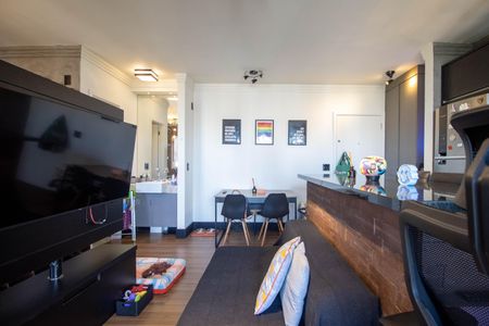 Sala de apartamento para alugar com 1 quarto, 38m² em Vila Andrade, São Paulo