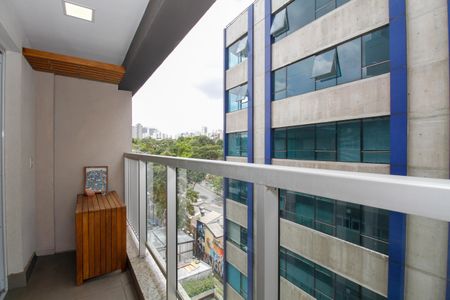 Varanda de apartamento à venda com 1 quarto, 57m² em Vila Madalena, São Paulo