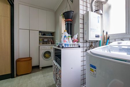 Apartamento à venda com 130m², 3 quartos e 1 vagaÁrea de Serviço