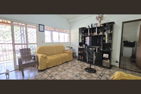 Casa à venda com 2 quartos, 280m² em Aeronautas, Lagoa Santa