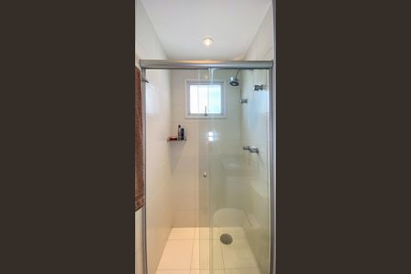 Apartamento à venda com 284m², 3 quartos e 4 vagasBanheiro da Suíte 1