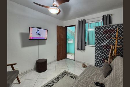 Sala  de kitnet/studio para alugar com 1 quarto, 39m² em Recreio dos Bandeirantes, Rio de Janeiro