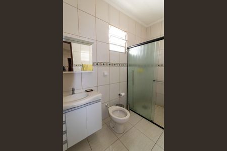 Casa à venda com 300m², 3 quartos e 2 vagasBanheiro