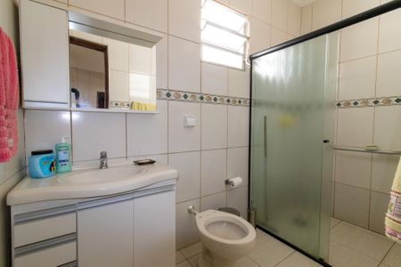 Casa à venda com 300m², 3 quartos e 2 vagasBanheiro