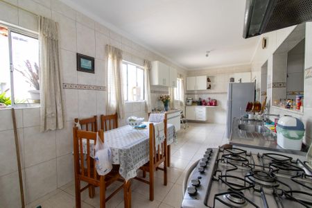 Casa à venda com 300m², 3 quartos e 2 vagasCozinha