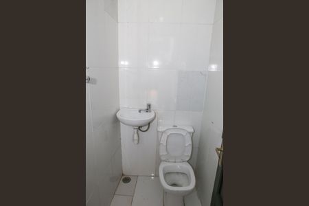 Casa para alugar com 200m², 3 quartos e 1 vaga Casa para alugar com 200m², 3 quartos e 1 vagaBanheiro de serviço