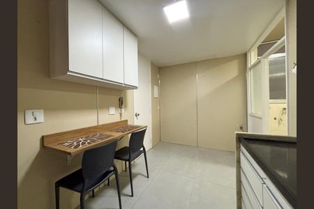 Apartamento para alugar com 71m², 2 quartos e 2 vagasCozinha