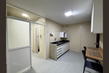 Apartamento para alugar com 71m², 2 quartos e 2 vagasCozinha