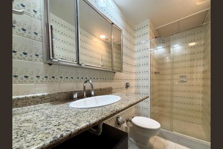 Apartamento para alugar com 71m², 2 quartos e 2 vagasBanheiro Social