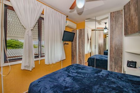 Quarto de apartamento à venda com 1 quarto, 43m² em Jardim Floresta, Porto Alegre