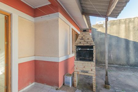 Casa à venda com 42m², 2 quartos e 1 vagaÁrea de serviço/Churrasqueira