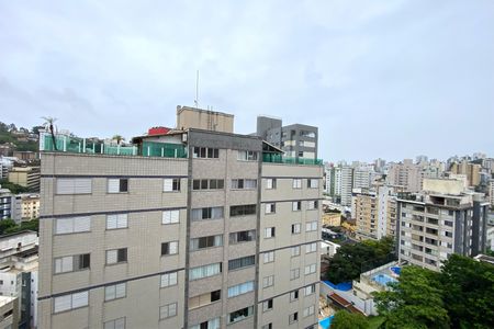 Apartamento para alugar com 80m², 3 quartos e 2 vagas Apartamento para alugar com 80m², 3 quartos e 2 vagasVista da Suite 2