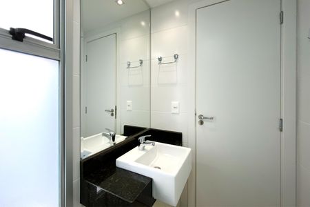 Apartamento para alugar com 80m², 3 quartos e 2 vagas Apartamento para alugar com 80m², 3 quartos e 2 vagasBanheiro da Semi suite
