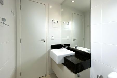 Apartamento para alugar com 80m², 3 quartos e 2 vagas Apartamento para alugar com 80m², 3 quartos e 2 vagasBanheiro da Suíte 1