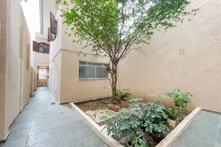 Jardim de casa à venda com 3 quartos, 250m² em Vila Osasco, Osasco