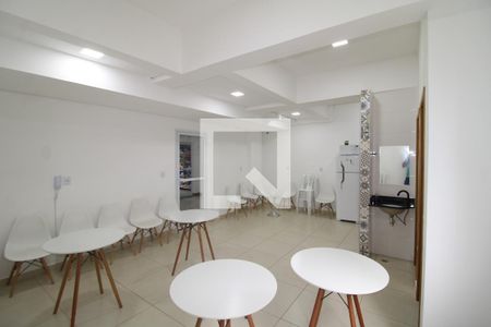 Apartamento para alugar com 40m², 2 quartos e sem vagaÁrea comum - Salão de festas