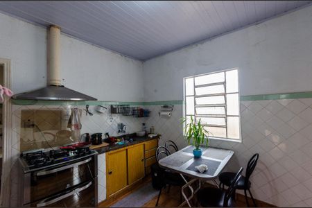 Casa à venda com 330m², 3 quartos e 2 vagas Casa à venda com 330m², 3 quartos e 2 vagasCozinha - Casa 2