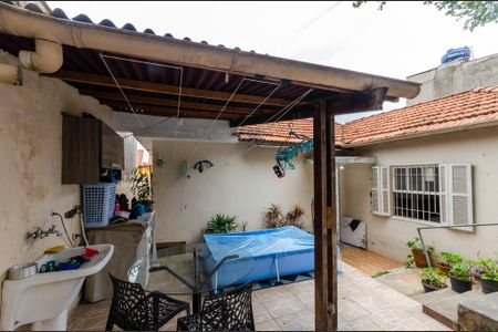 Casa à venda com 330m², 3 quartos e 2 vagas Casa à venda com 330m², 3 quartos e 2 vagasÁrea de serviço - Casa 2