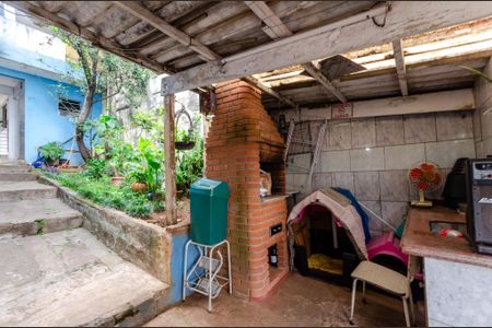 Casa à venda com 330m², 3 quartos e 2 vagas Casa à venda com 330m², 3 quartos e 2 vagasChurrasqueira