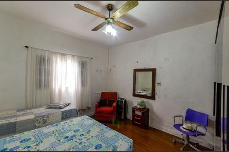 Casa à venda com 330m², 3 quartos e 2 vagas Casa à venda com 330m², 3 quartos e 2 vagasQuarto 2 - Casa 1