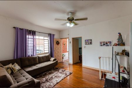 Casa à venda com 330m², 3 quartos e 2 vagas Casa à venda com 330m², 3 quartos e 2 vagasSala - Casa 1