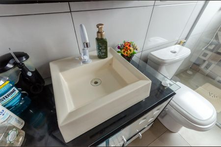 Casa à venda com 330m², 3 quartos e 2 vagas Casa à venda com 330m², 3 quartos e 2 vagasBanheiro - Casa 1